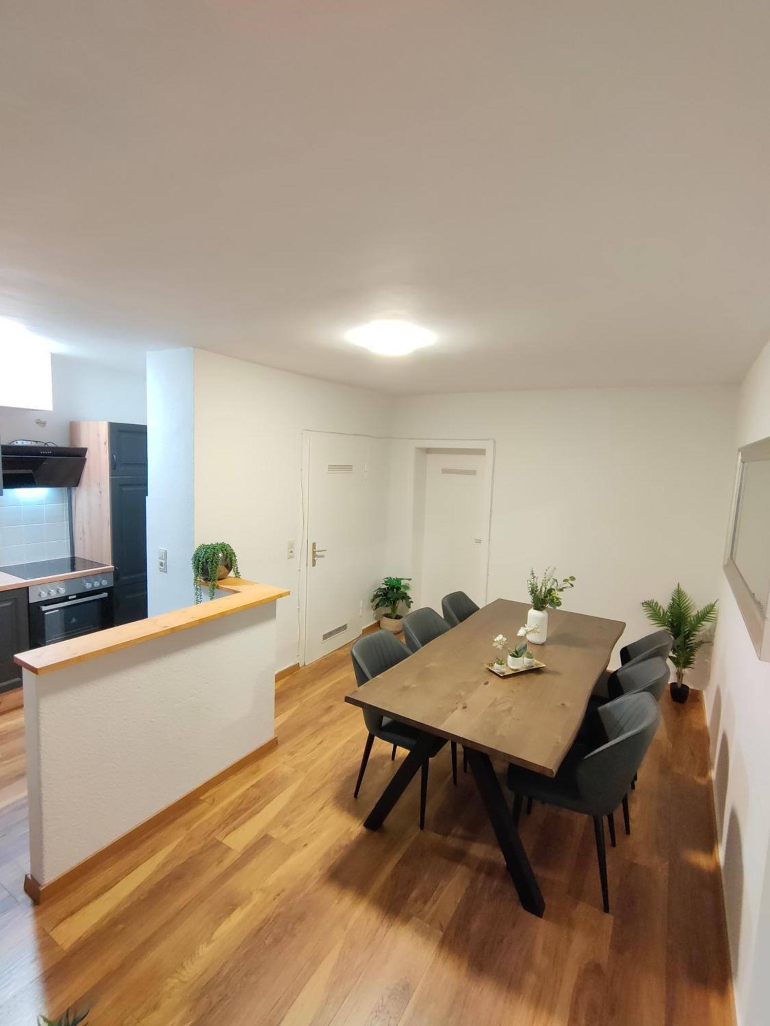Large Central Apartment - Modern & Fully Equipped - Near Fair Köln Ngoại thất bức ảnh